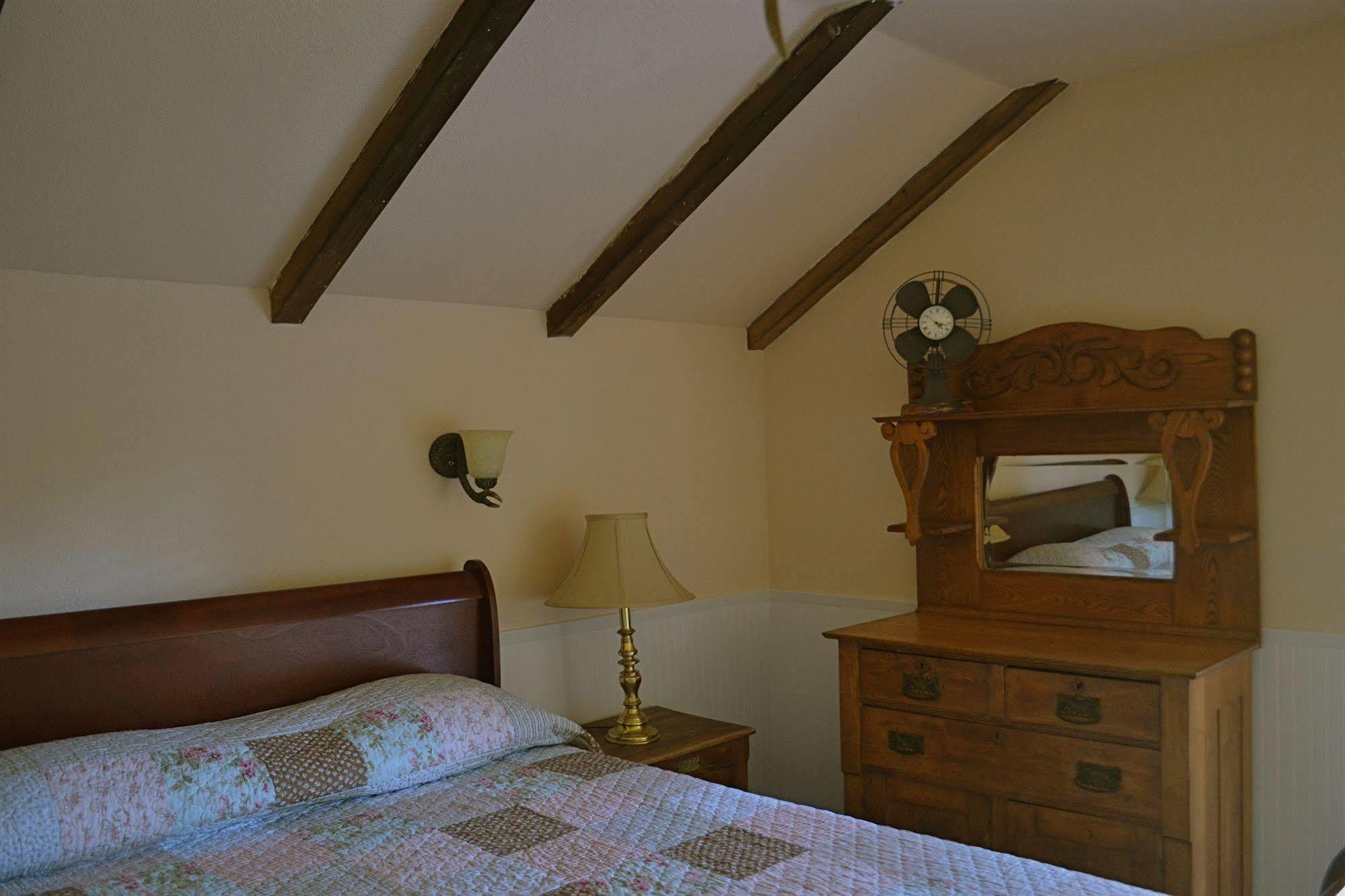 Guerneville Lodge Экстерьер фото